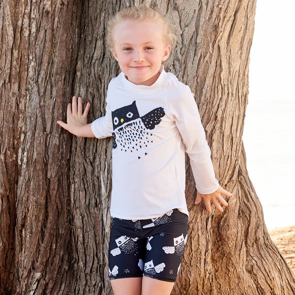 Diagonal Owl Long Sleeve Rash Guard Top Upf50 Kids Boys Girls Size 2 12 Unisex Little Girl Touching A Brown Tree Sunpoplife